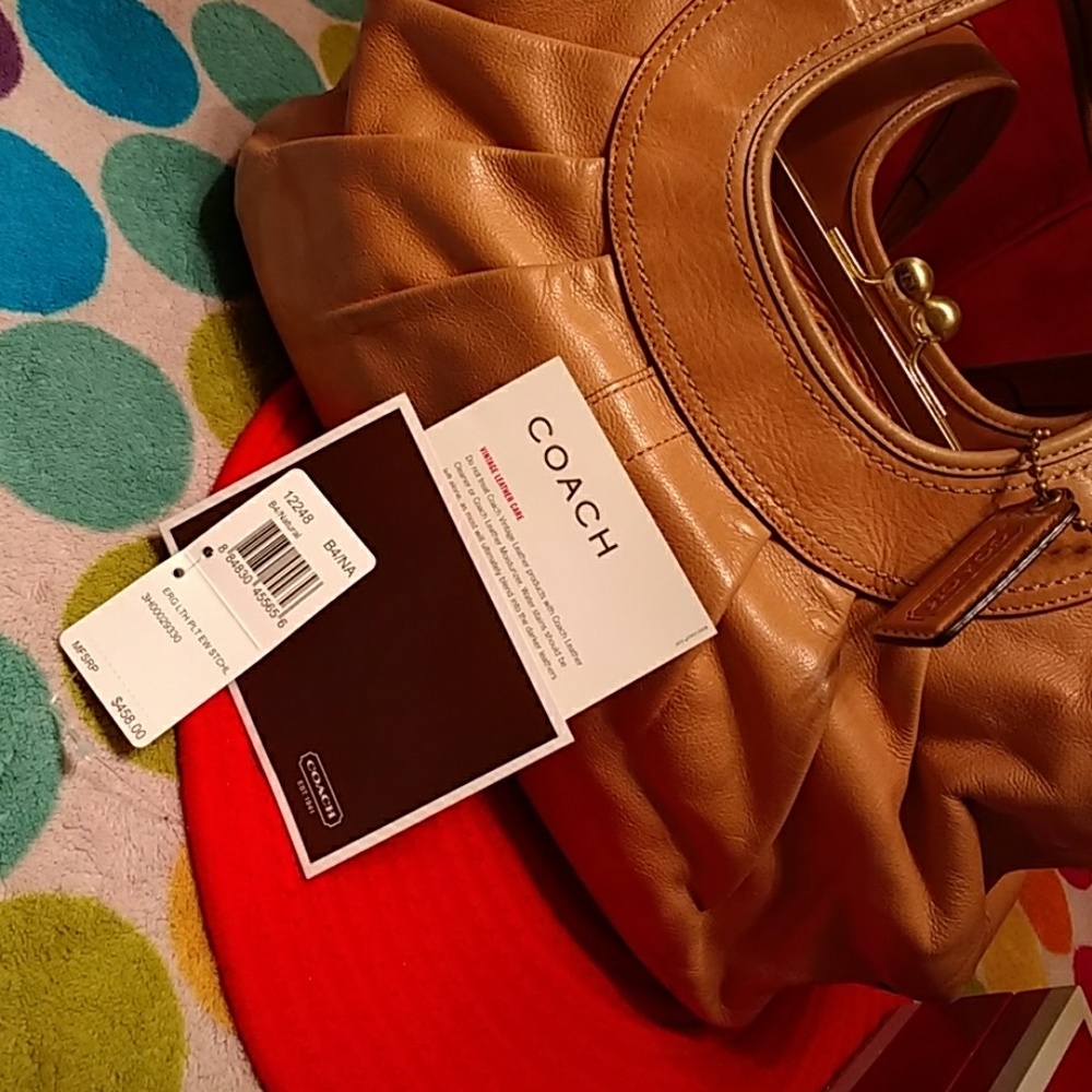 Authentic Large Coach brown leather bag. - Picture 8 of 8
